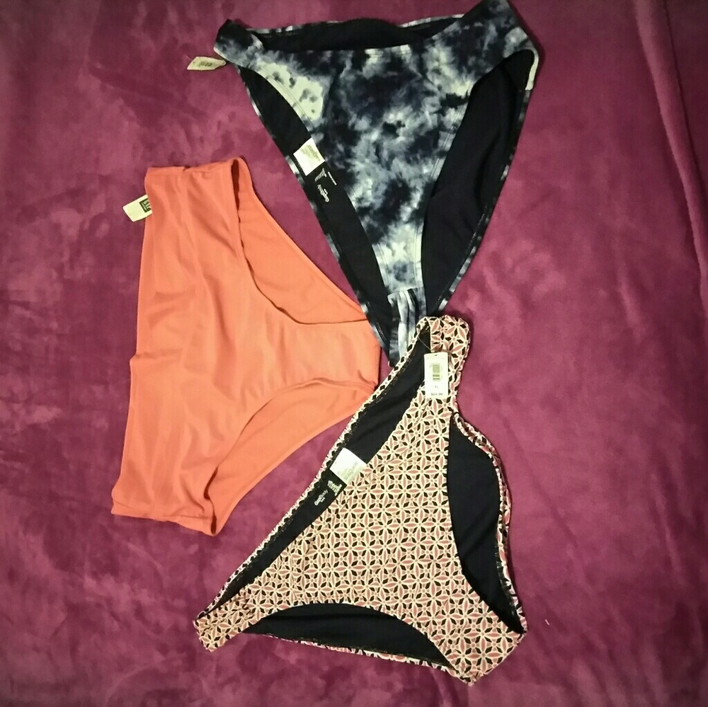 Bundle (3) GAP 👙 bikini bottom NWT
